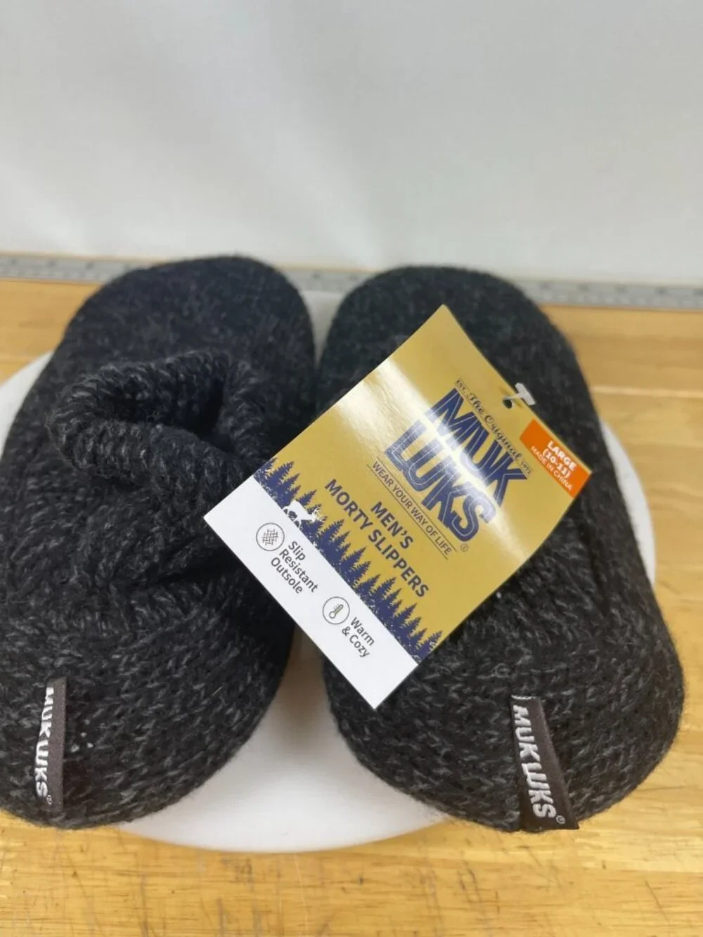 Muk Luks Morty Slippers Mens L 10-11 Black Knit Cozy Slip Resistant New